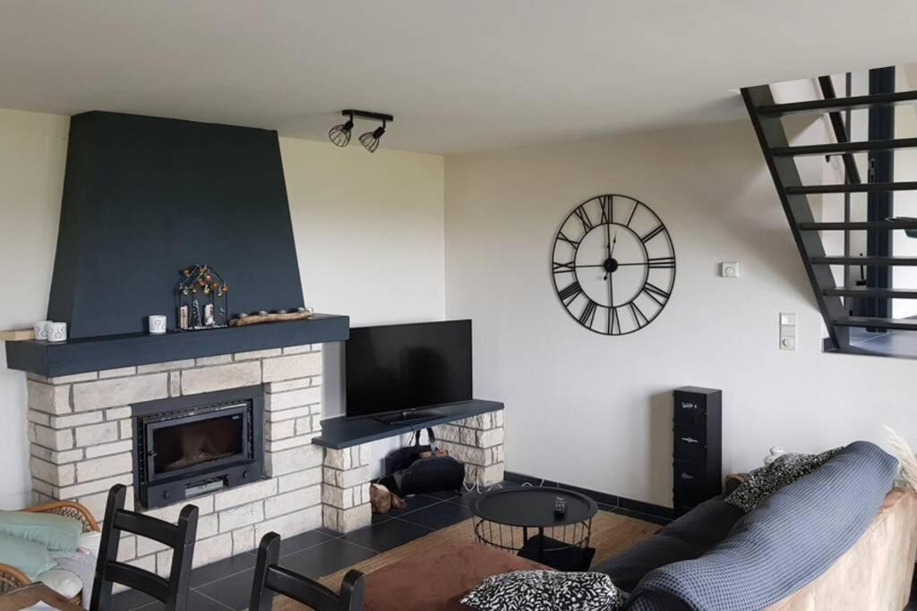 Appartement Isole, 1 Chambre Avec Terrasse Privee Ramillies المظهر الخارجي الصورة